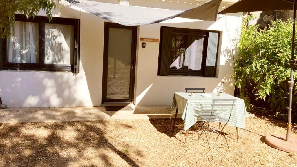 Superbe appartement Boheme dans les vignes Nîmes Extérieur photo